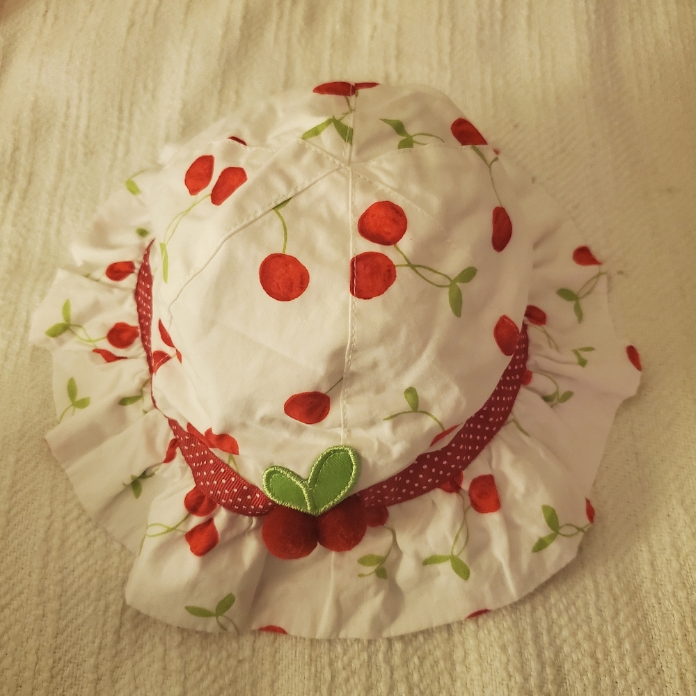 Cherries 🍒 girls sunhat small